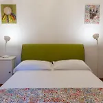 Agora -friend's House شقة سورينتو